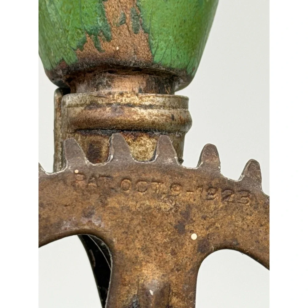 A&J Hand-Crank Egg Beater Green Handle USA pat. 1923
